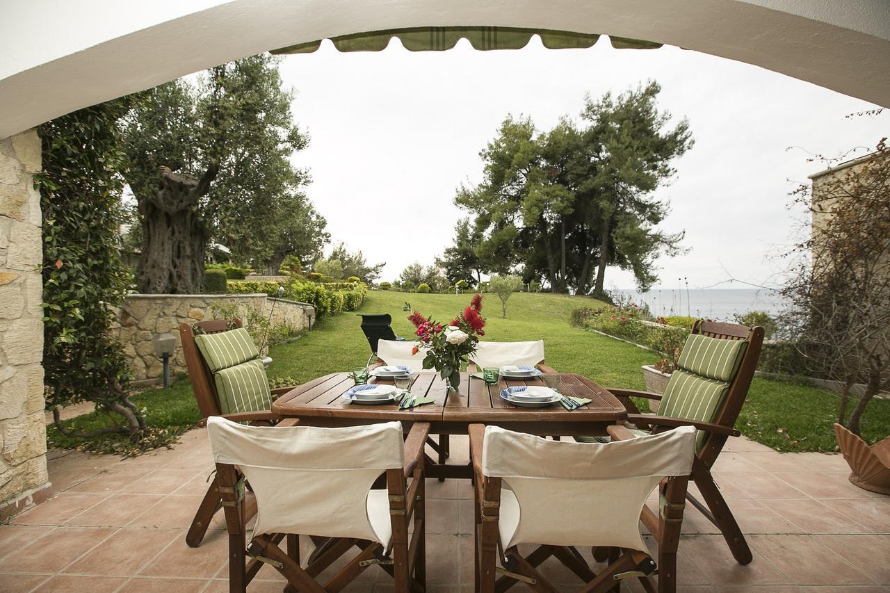 Blue Crab, Beachfront House In Kalandra #Feelslikehome Chaniotis Dış mekan fotoğraf