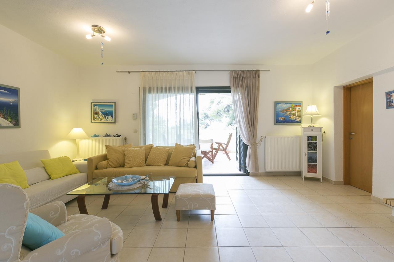 Blue Crab, Beachfront House In Kalandra #Feelslikehome Chaniotis Dış mekan fotoğraf